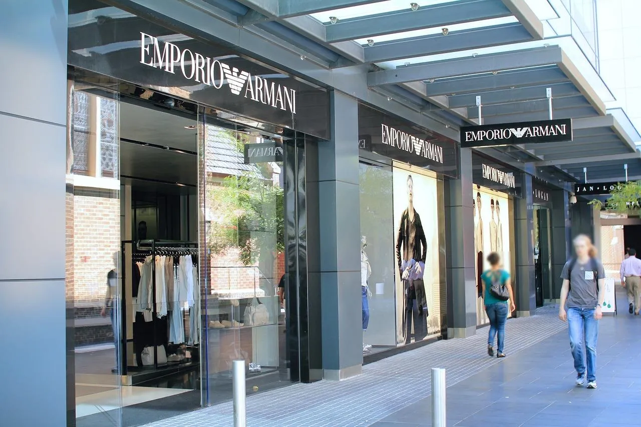 Giorgio Armani, l’eredità di un impero tra moda e finanza
