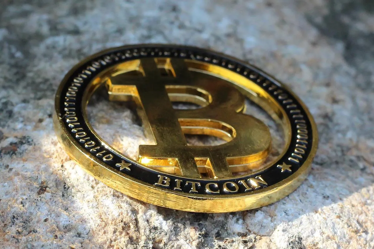 Bitcoin oltre la tempesta, la prova di maturità nell’instabilità geopolitica