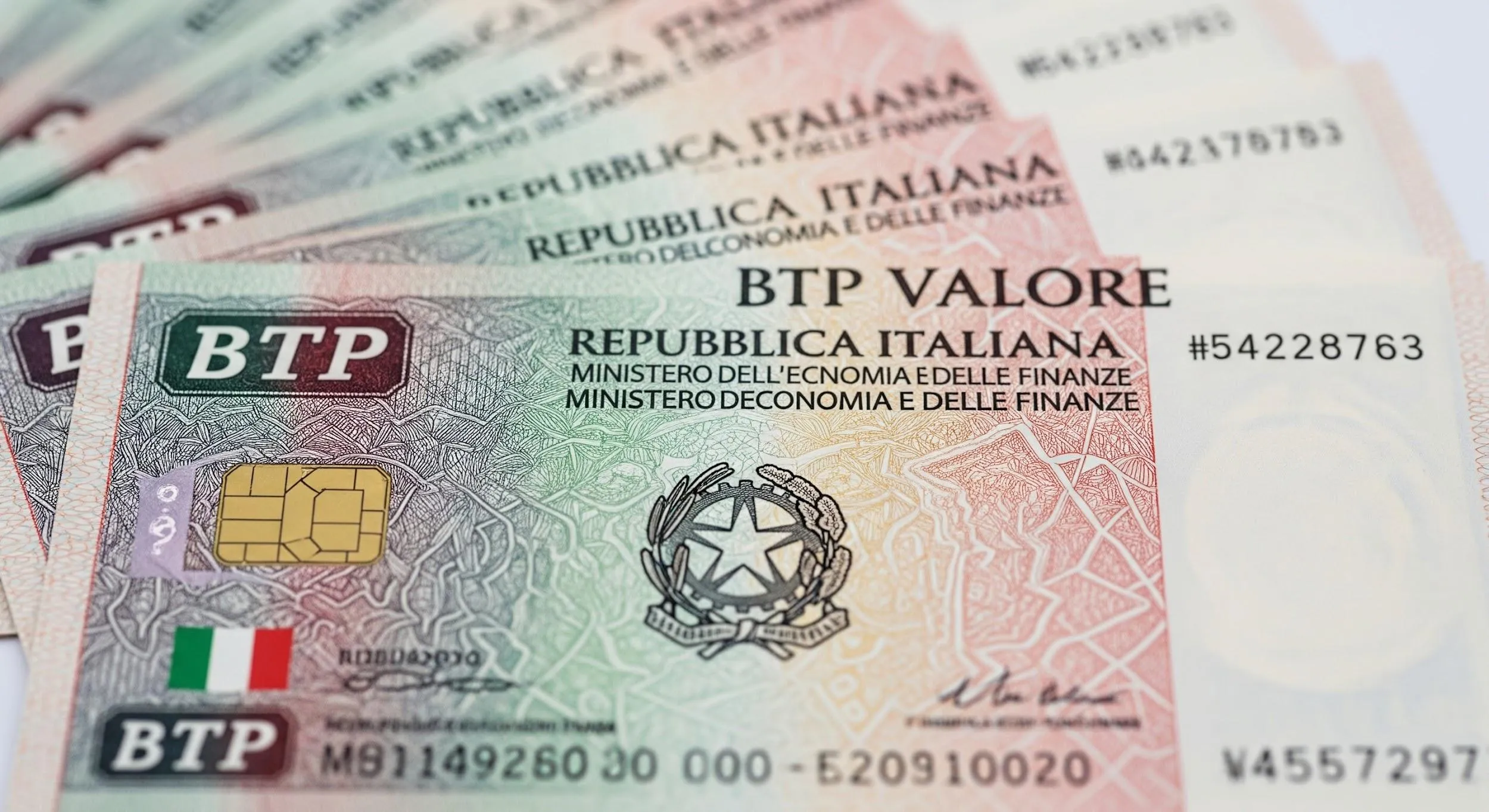 BTP Valore, svelati i tassi minimi garantiti: 2,50% dal 1° al 2° anno, 2,80% dal 3° al 4° e 3,50% dal 5° al 6°