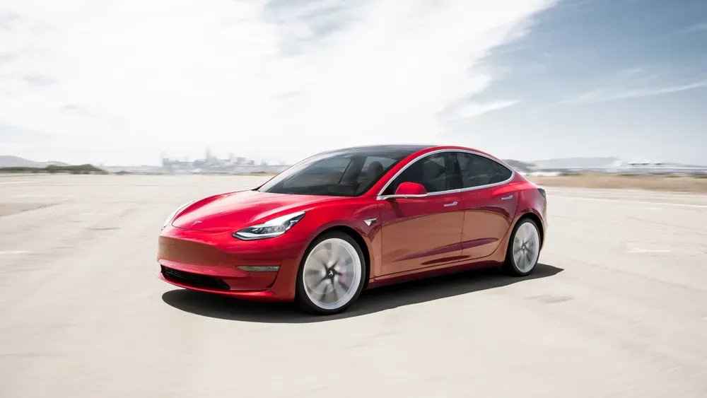 Tesla +16% dopo un terzo trimestre con profitti in crescita e forti vendite di crediti per emissioni